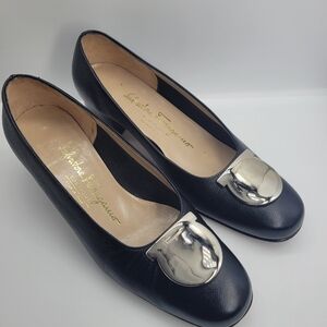 Salvatore Ferragamo Pumps Heel Leather Black 6 C Model 37041 Made in Italy